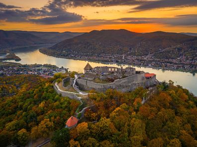 Sonnenuntergang über der Donau